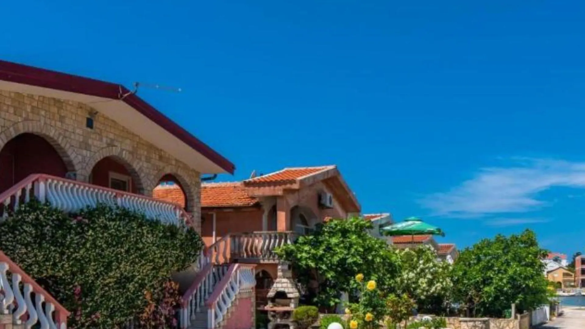 ויר Lecek Cozy Apartments 0*,